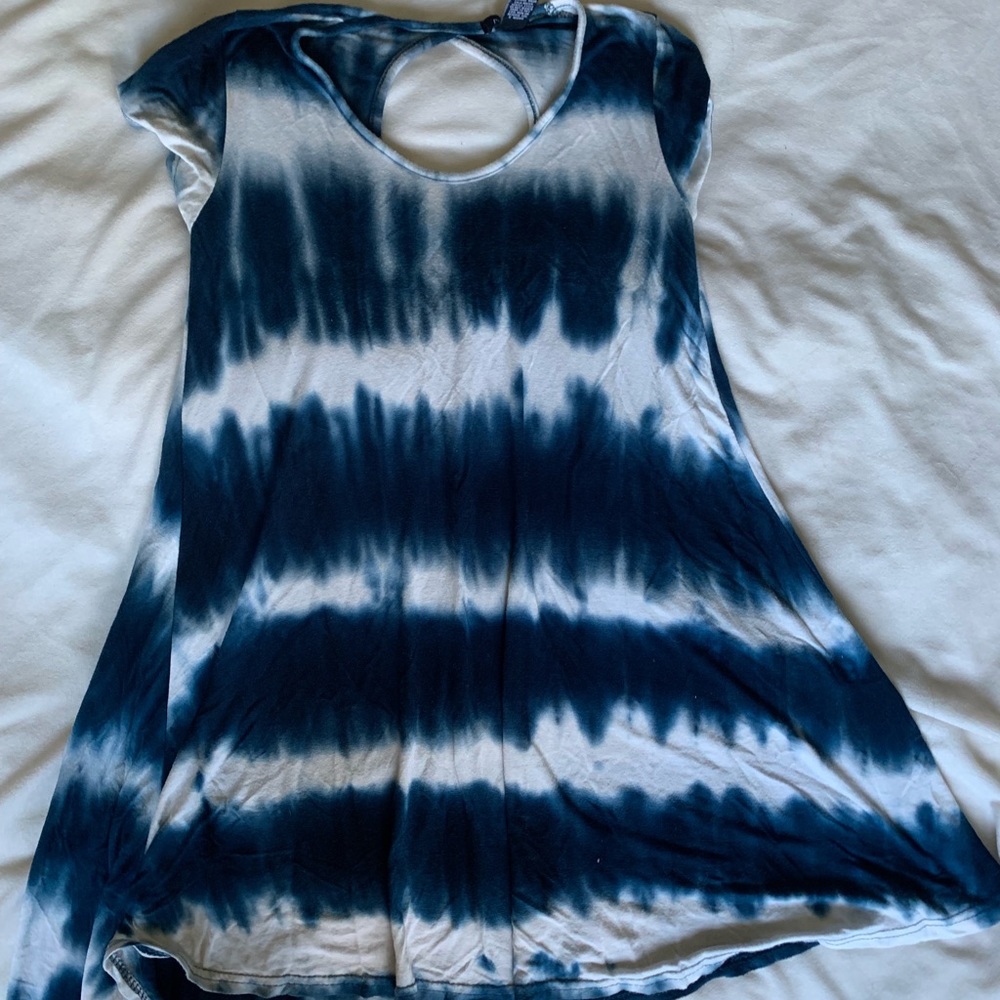 Flowy tie dye dress💘